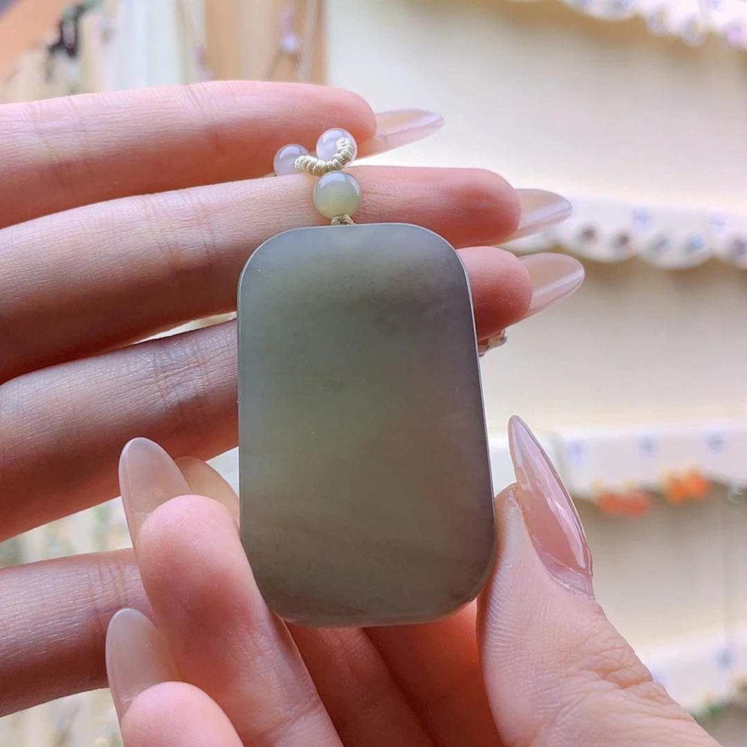 笙***晓和田玉未镶嵌吊坠(赠链)