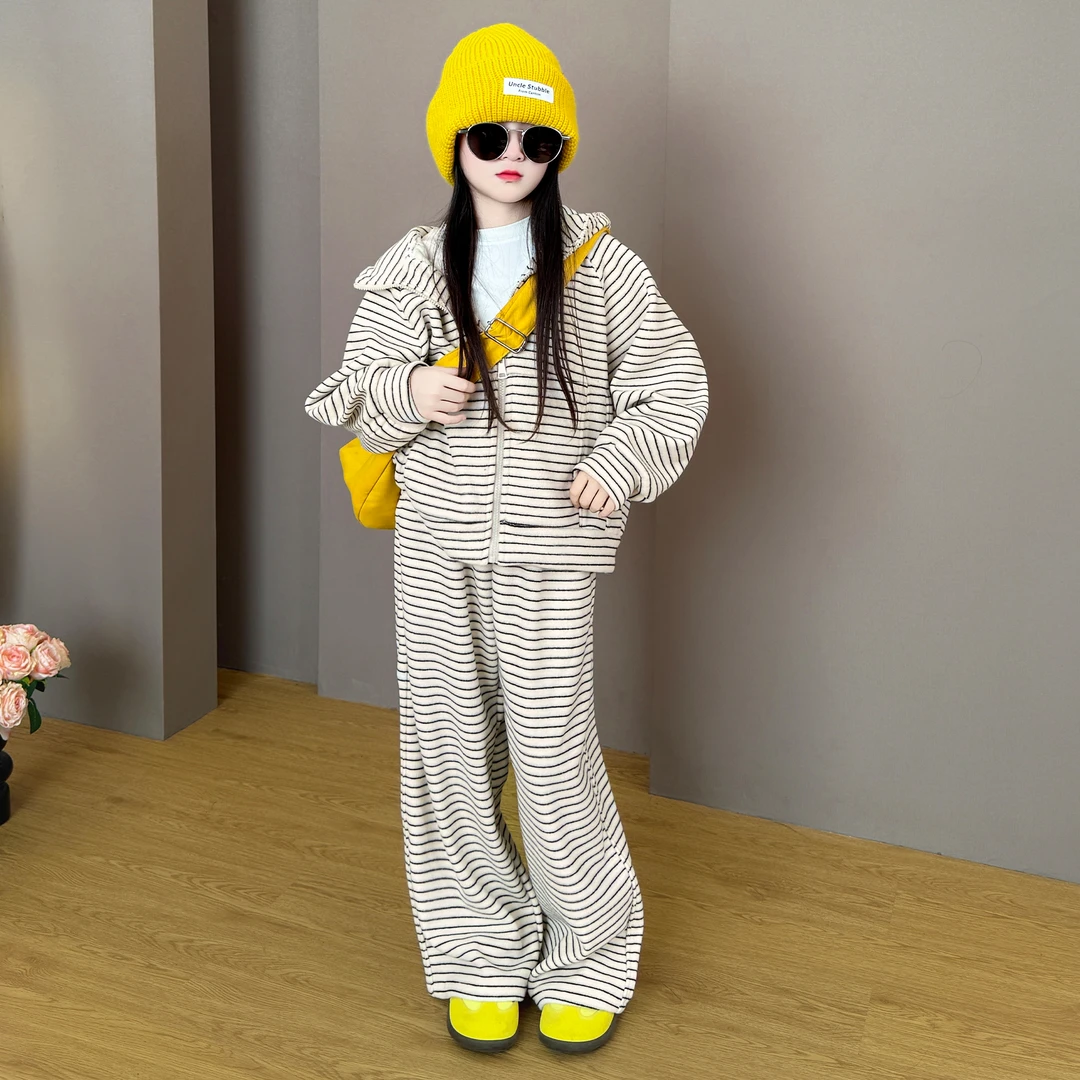 女童2025新款洋气秋冬季加绒加厚韩系时尚穿搭条纹卫衣休闲裤套装