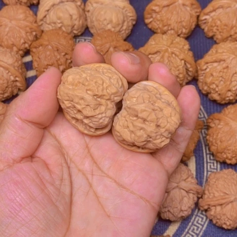 【闪购商品】文玩核桃吊坠漫*蛙蛙38