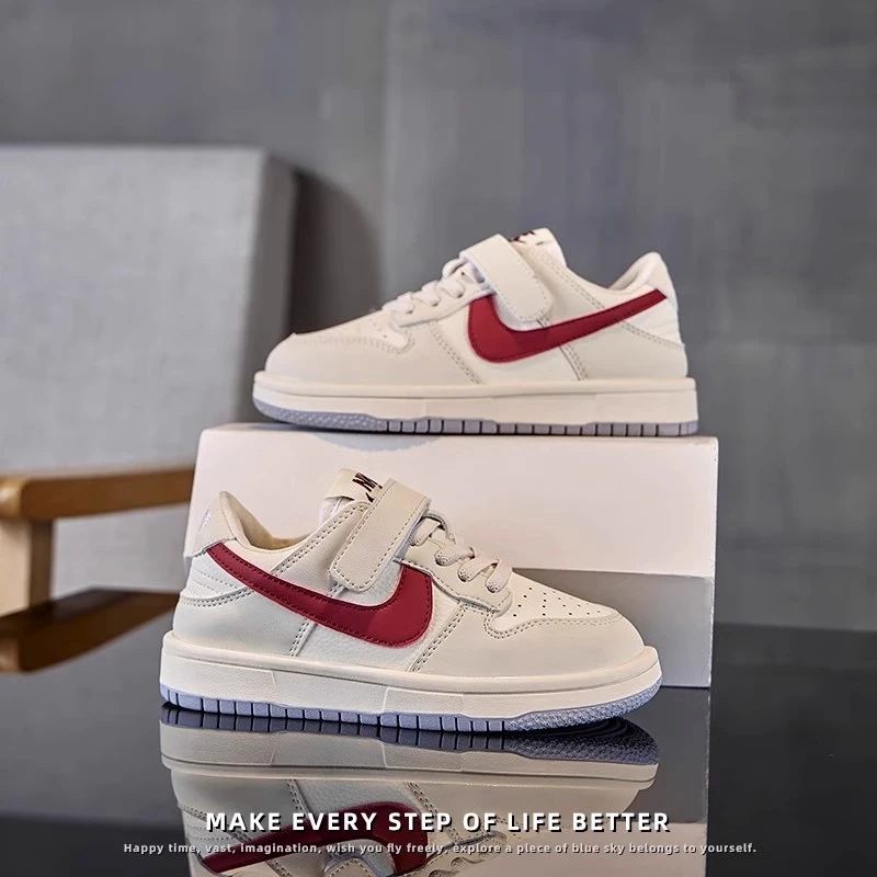 巴拉潮牌AJ儿童新款真皮aj运动鞋春秋季软底鞋子透气板鞋防滑白鞋