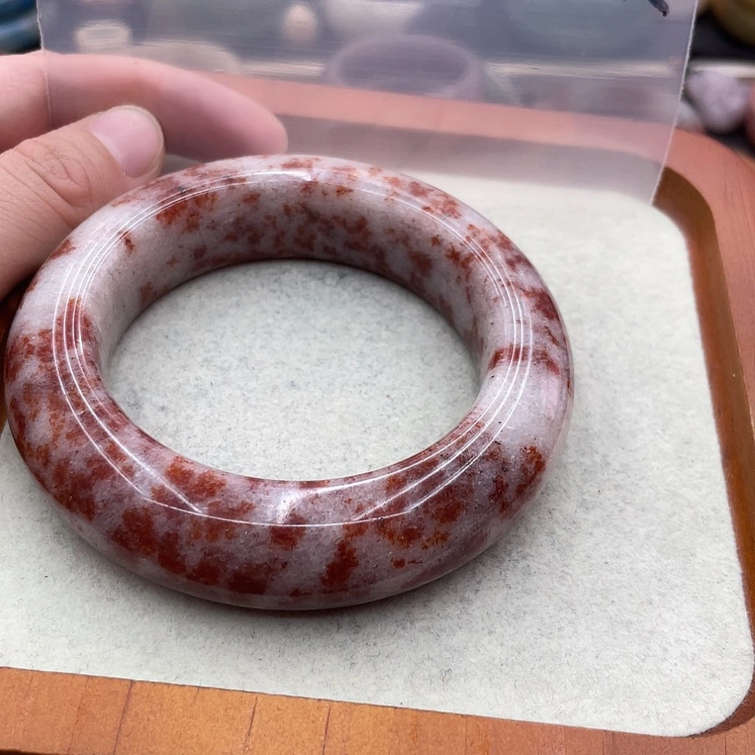 石英质玉圈口60未镶嵌千**蚕