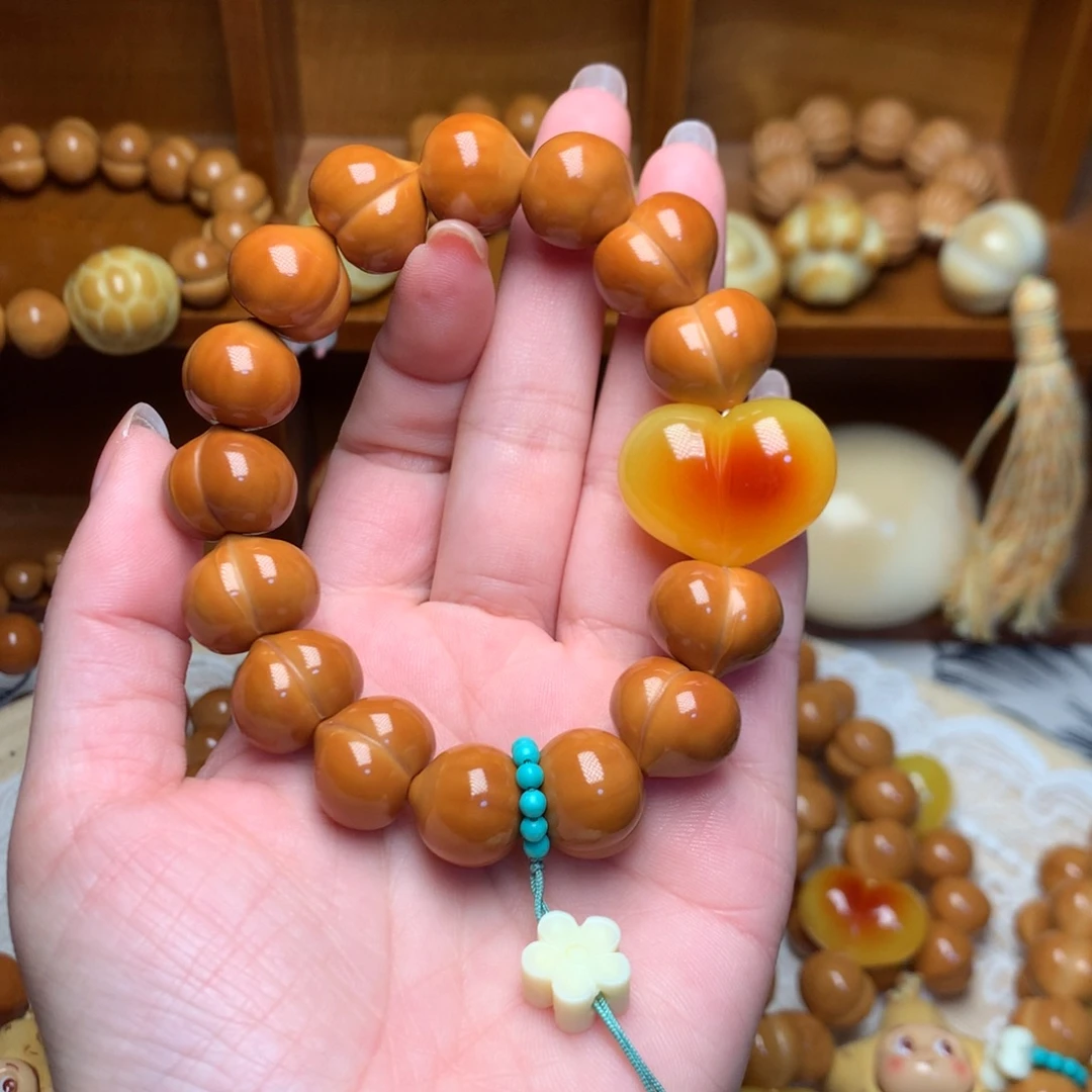 把件猴头核桃16玻璃底定制