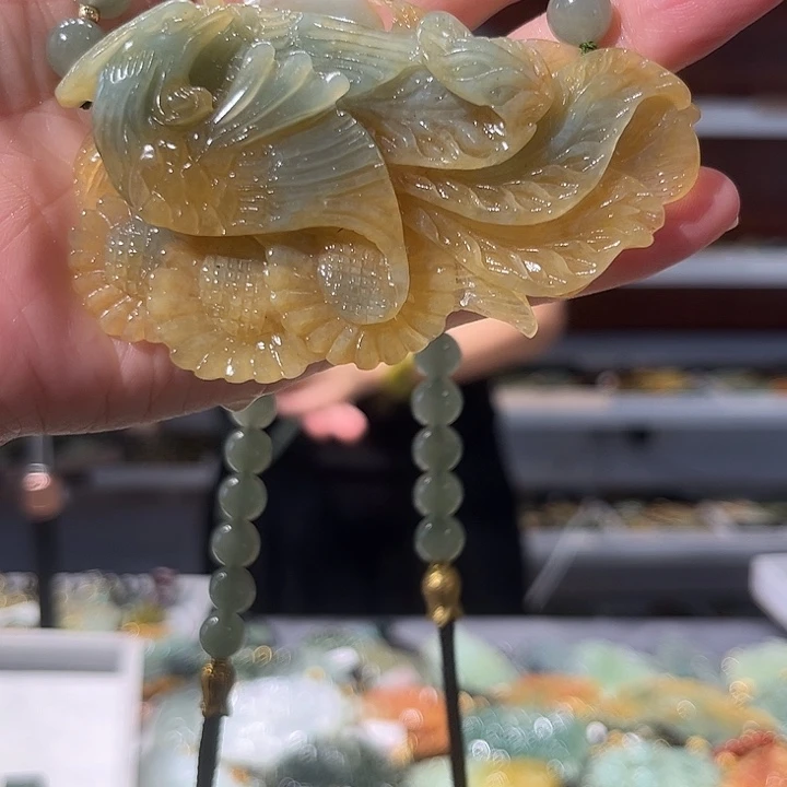 岫玉未镶嵌毛衣链