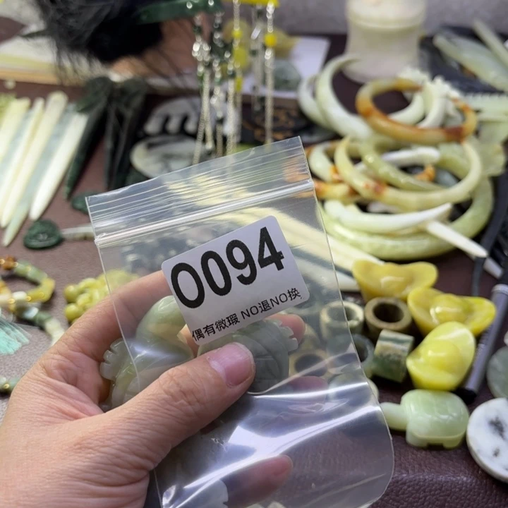 蛇纹石玉发饰合金那**天