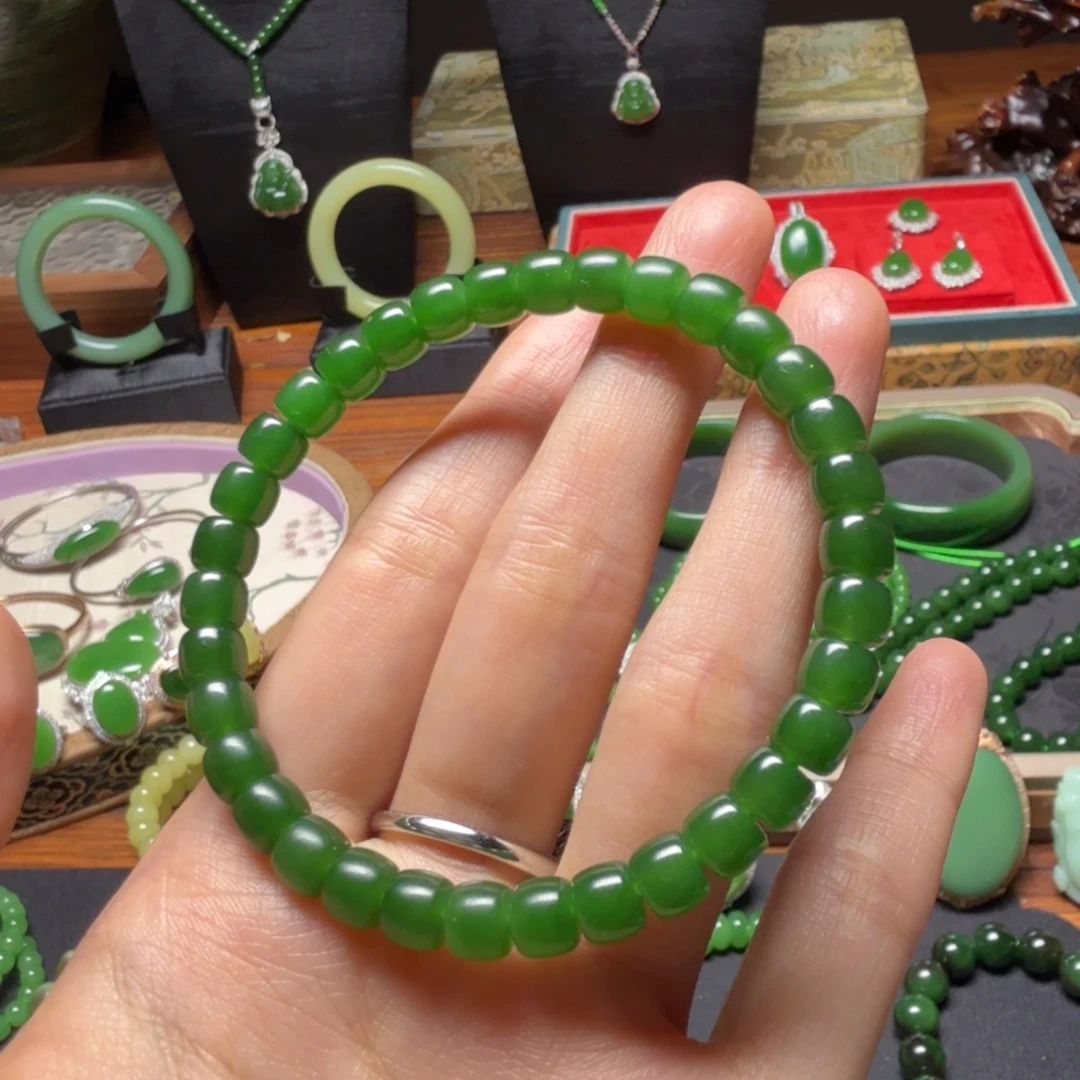 和田玉（碧玉）未镶嵌手链
