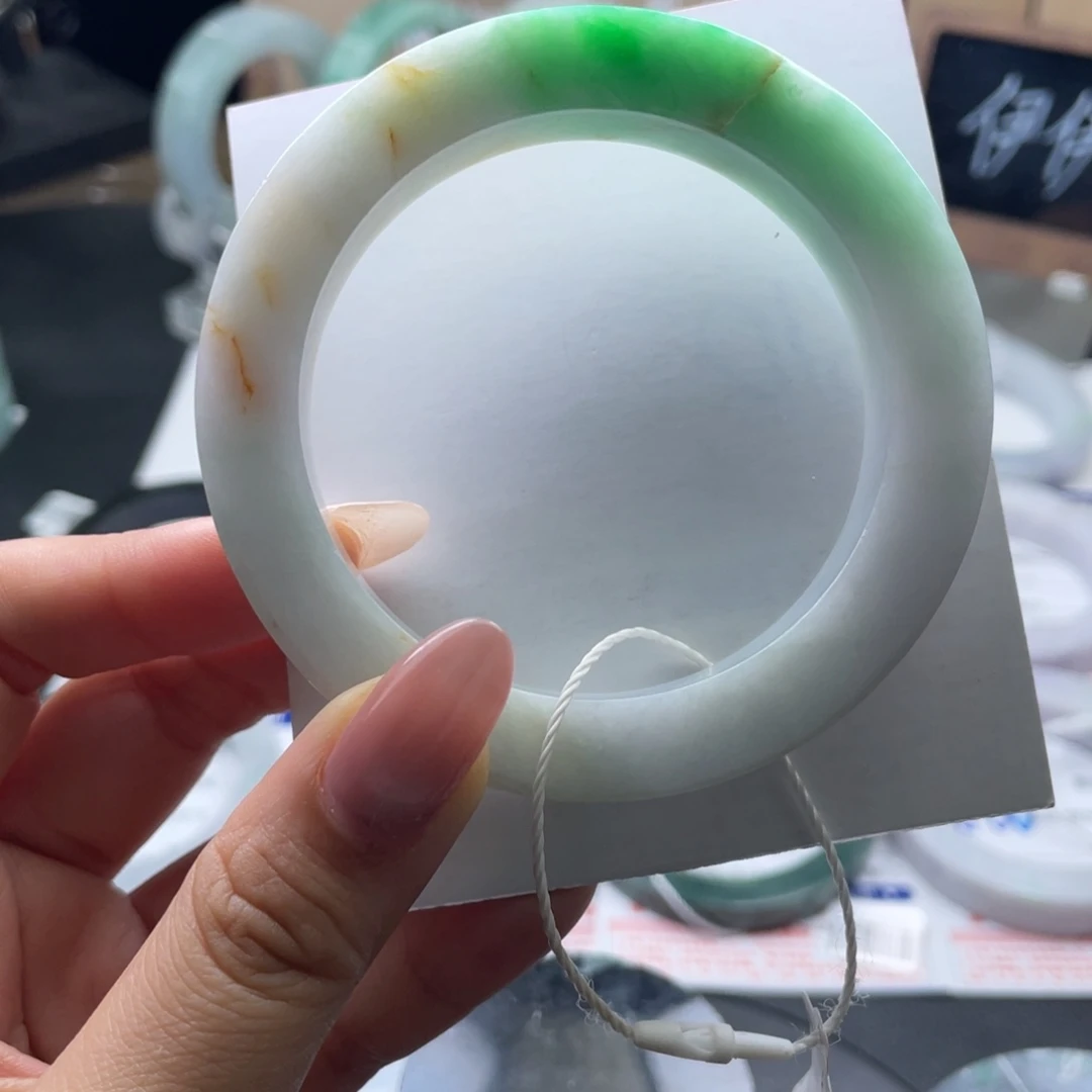 定制翡翠未镶嵌翡翠手镯基地质检发货