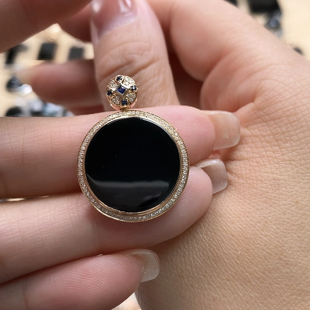 翡翠颈饰18K金镶嵌墨翠