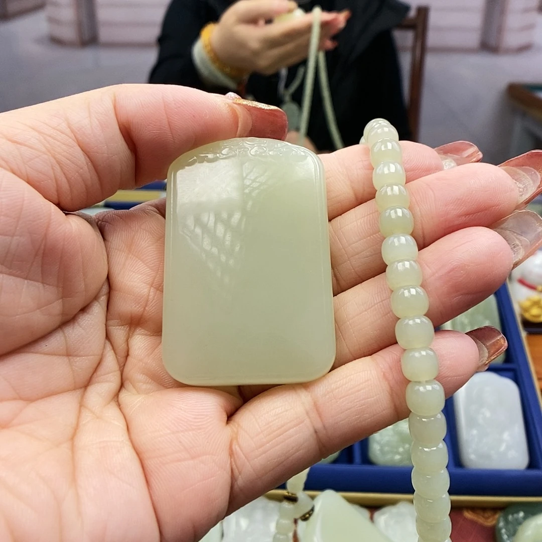 【闪购商品】和田玉颈饰未镶嵌戰*