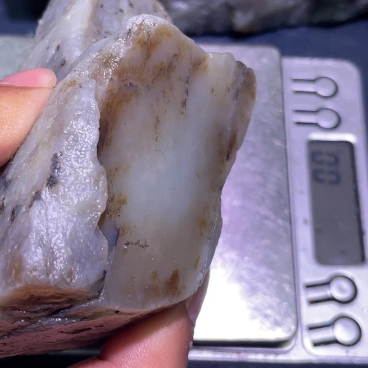 和田玉（糖玉）未镶嵌珠宝半成品