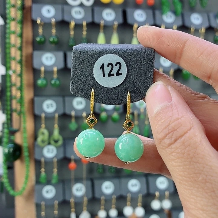 翡翠18K金镶嵌耳饰