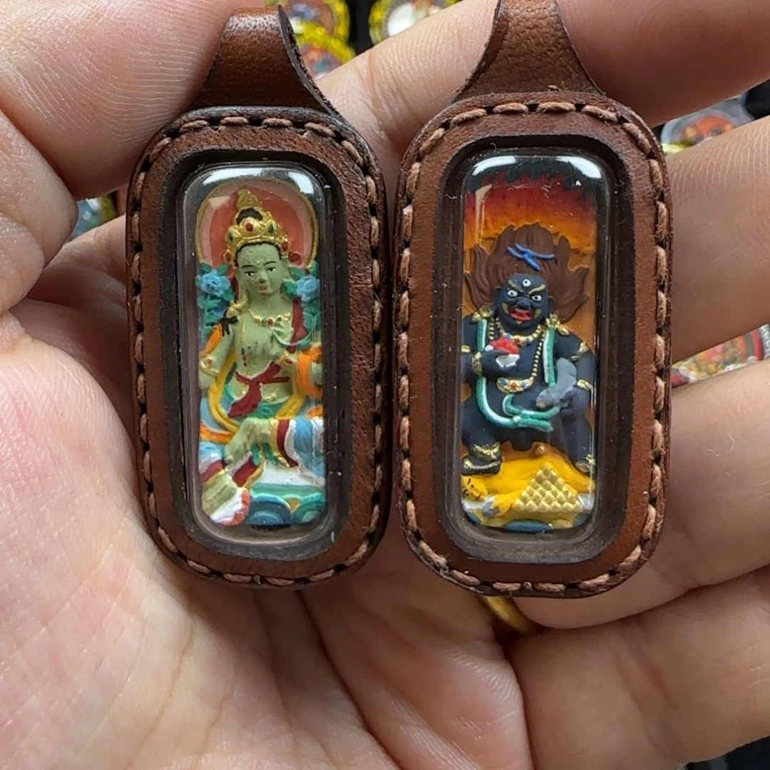 分***针泥塑两个双面皮擦擦都配棕色棉线绳跟壳颜色接近