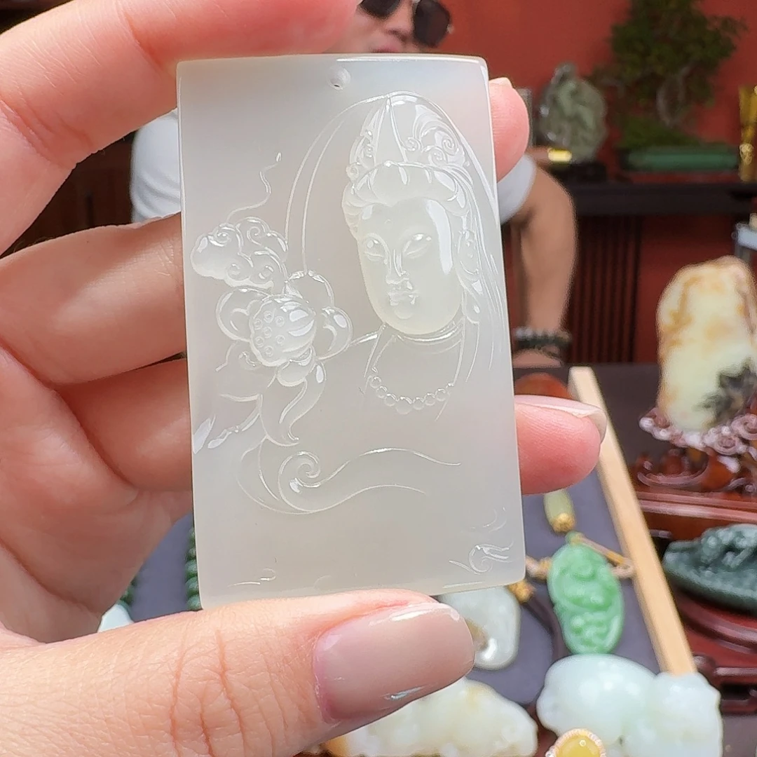 和田玉未镶嵌挂件野牛沟 无结构