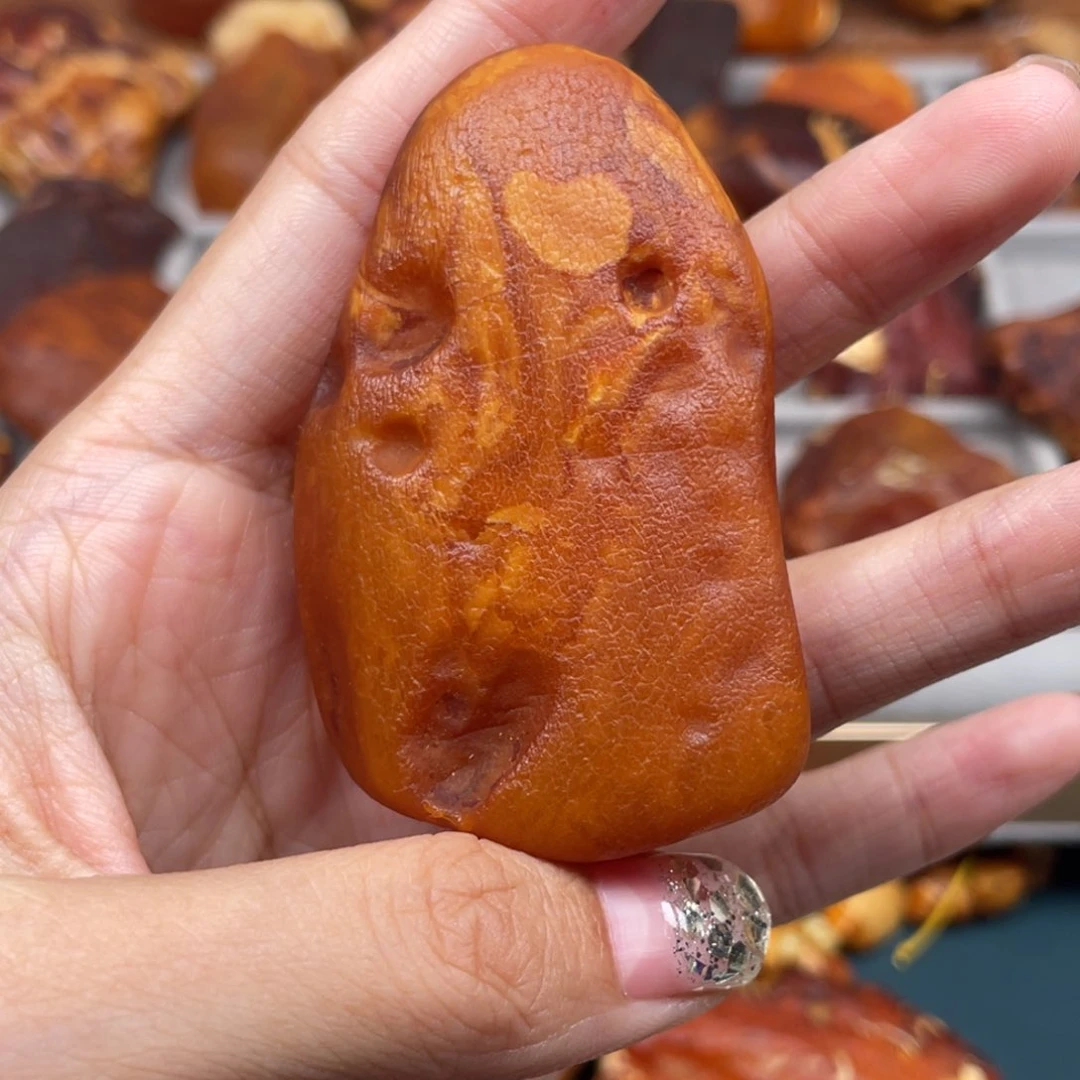 未镶嵌蜜蜡珠宝奇石知*战