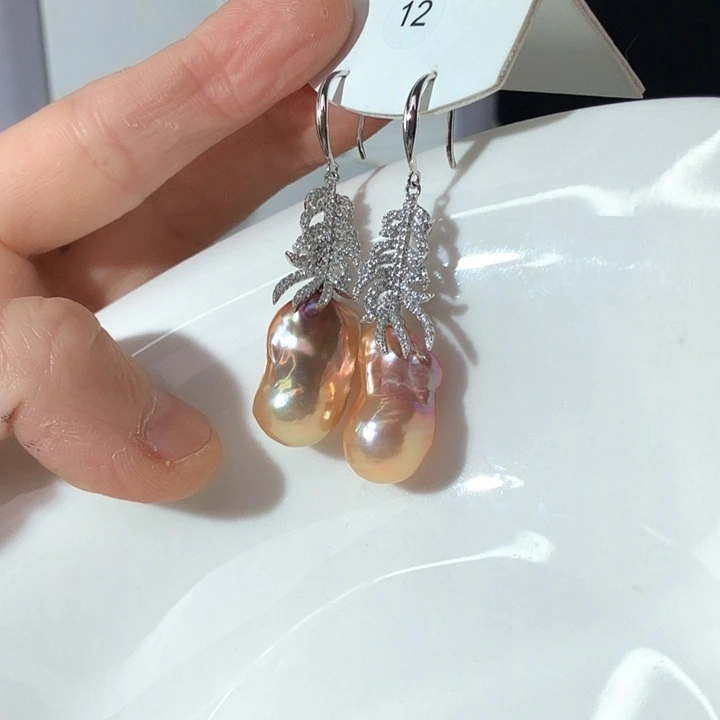 银S925镶嵌淡水珍珠项链小**?