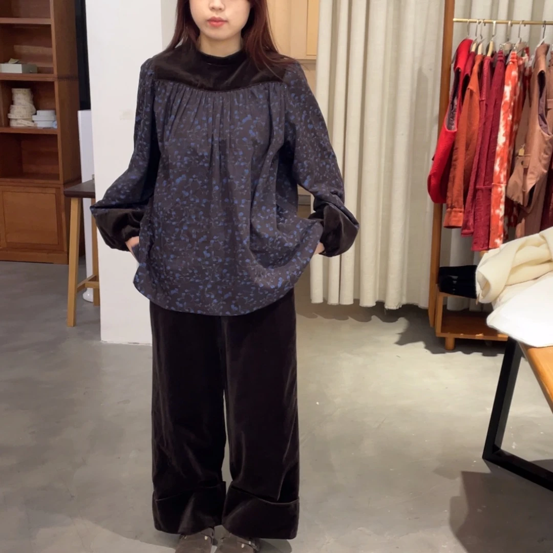 E***e这里没有任何地方可走出