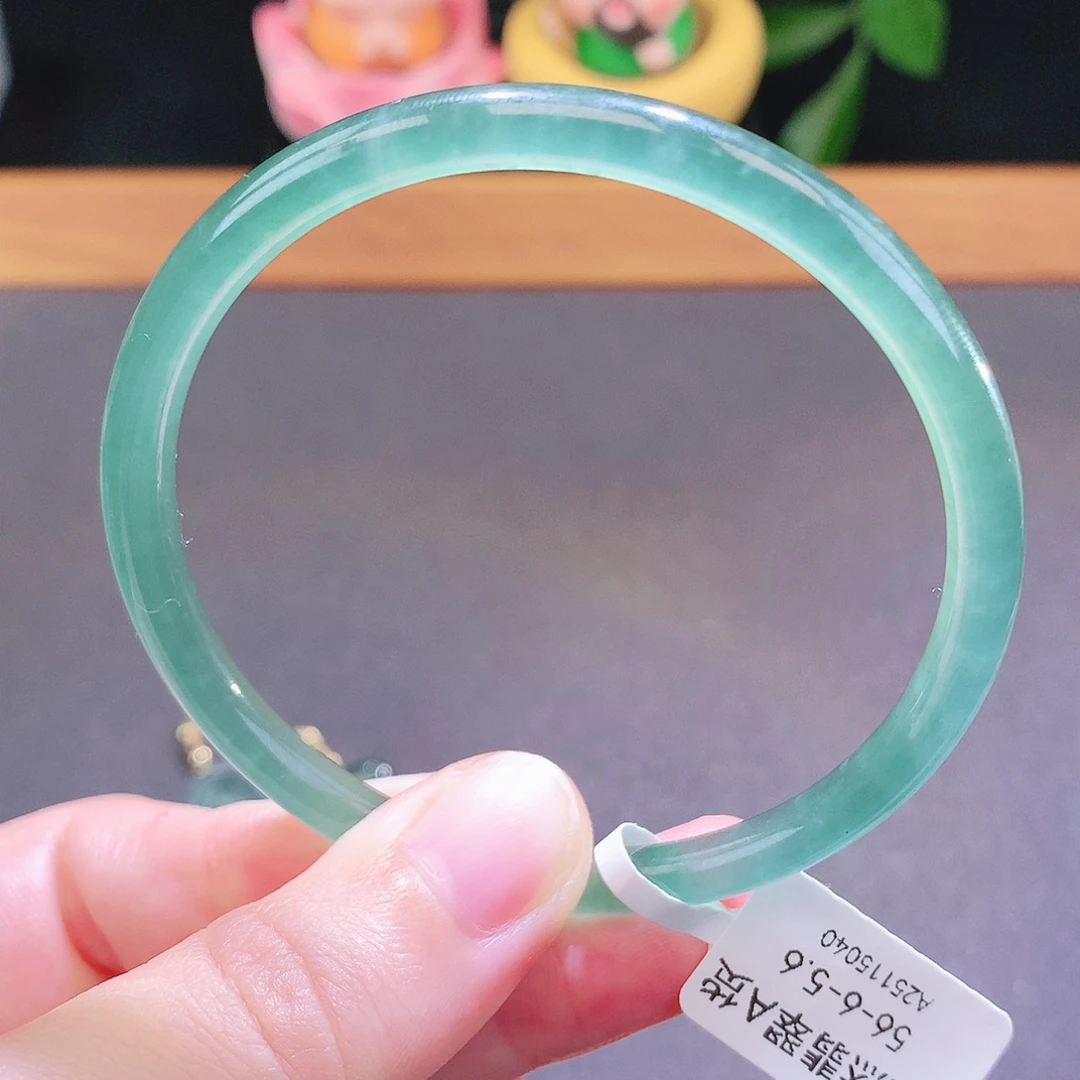 翡翠未镶嵌手镯天然翡翠