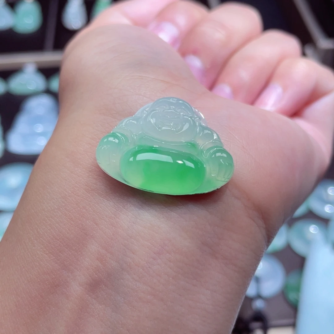 颈饰未镶嵌翡翠佛公