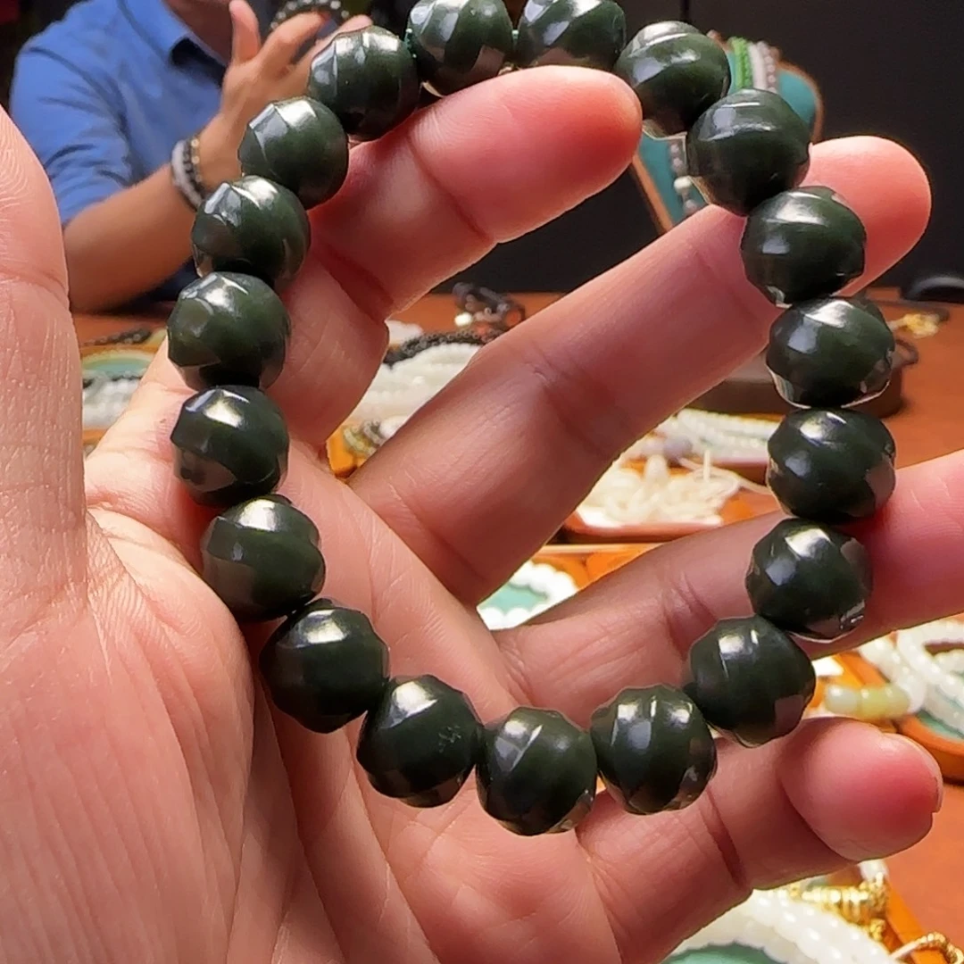 和田玉未镶嵌手链