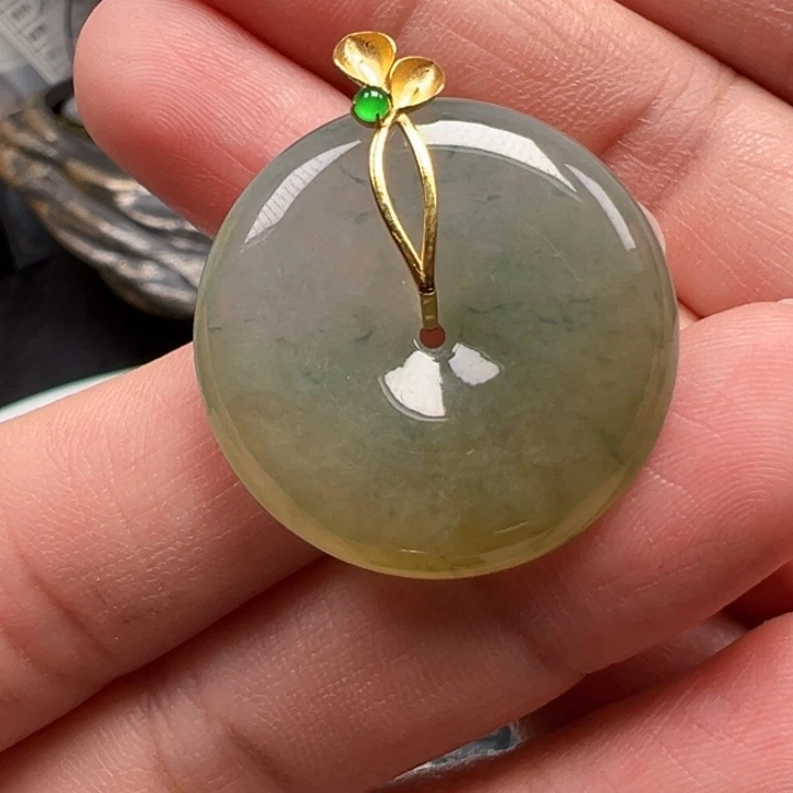 翡翠18K金镶嵌颈饰平安扣吊坠