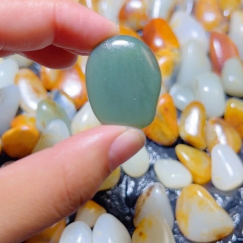 和田玉（子料）未镶嵌颈饰10克