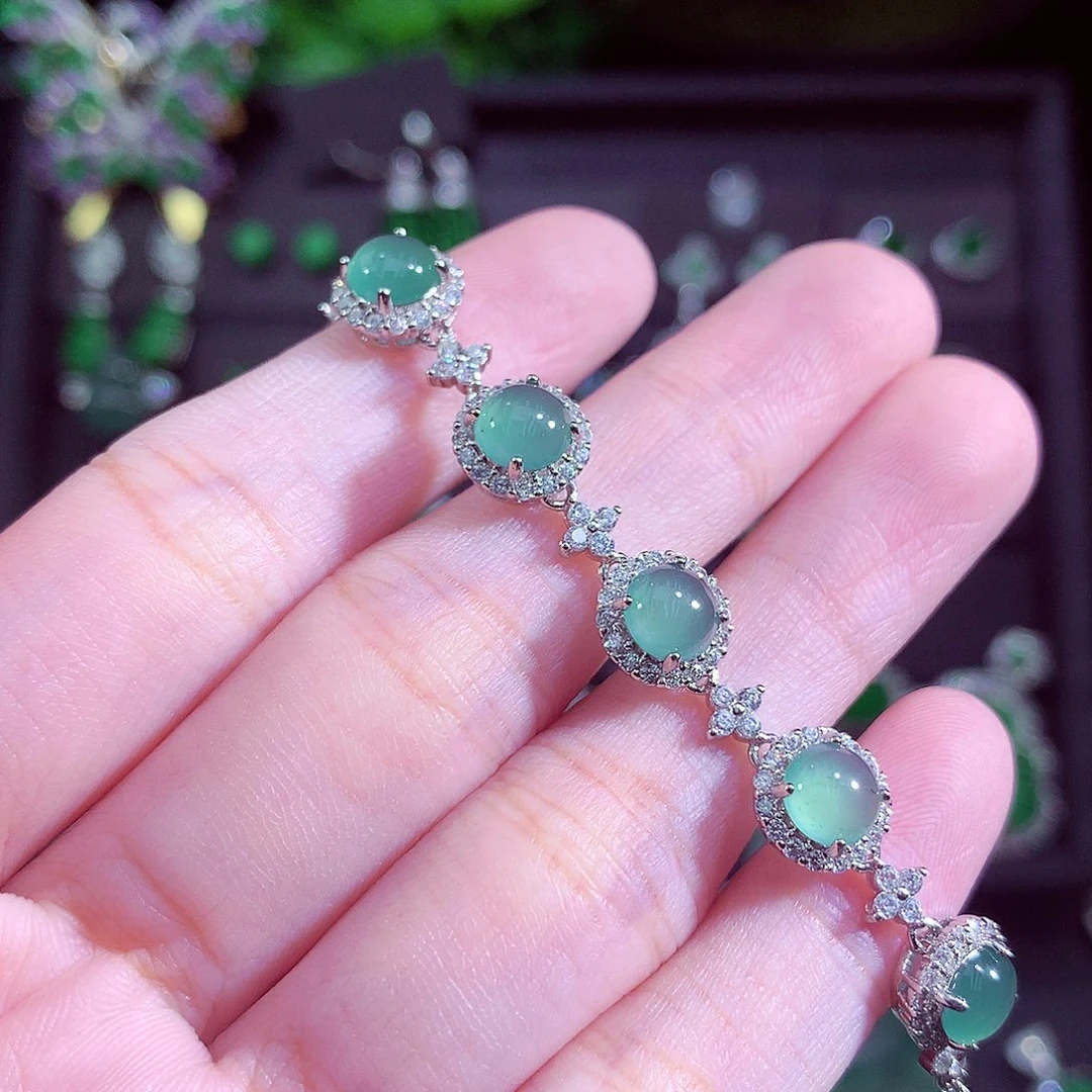 颈饰未镶嵌翡翠天然