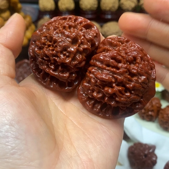 文玩核桃吊坠官帽