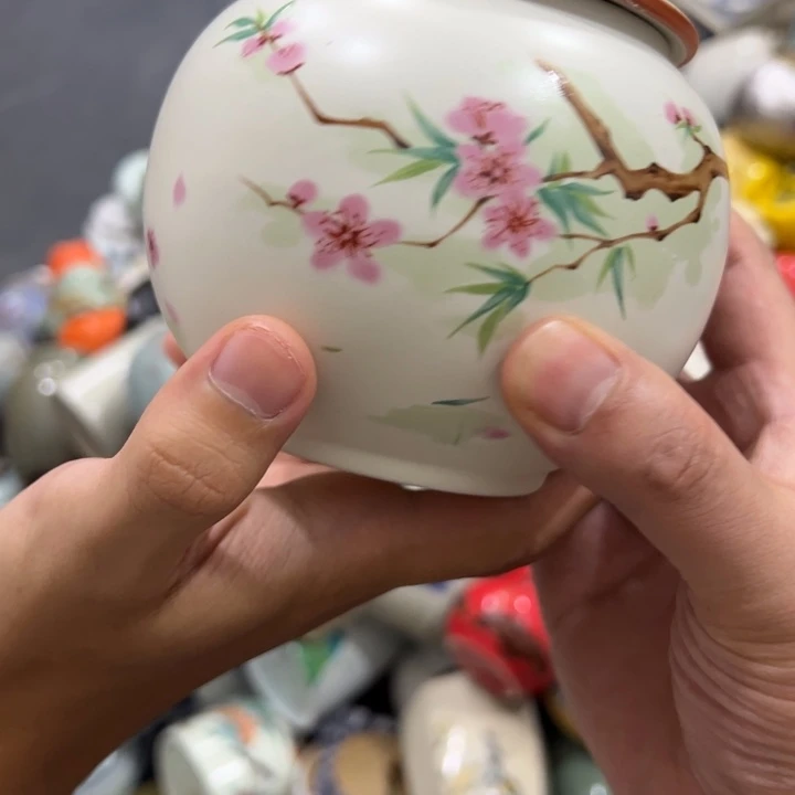 瑕疵福利品陶瓷茶叶罐不影响使用介意勿拍