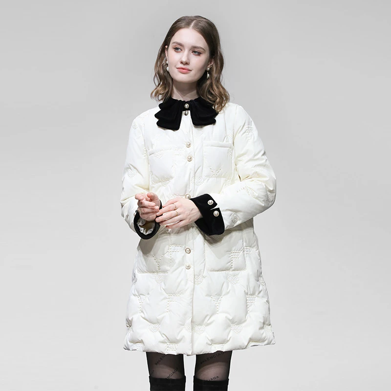 2025年冬季新款娃娃领撞色长袖宽松版绣花直充羽绒服HC10134674
