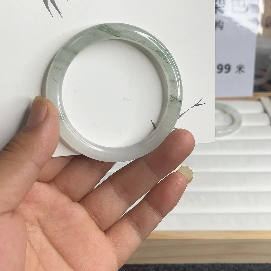 未镶嵌手镯石英质玉8019