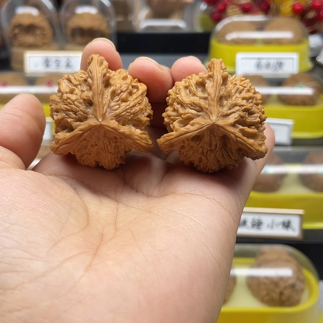 文玩核桃把件三棱
