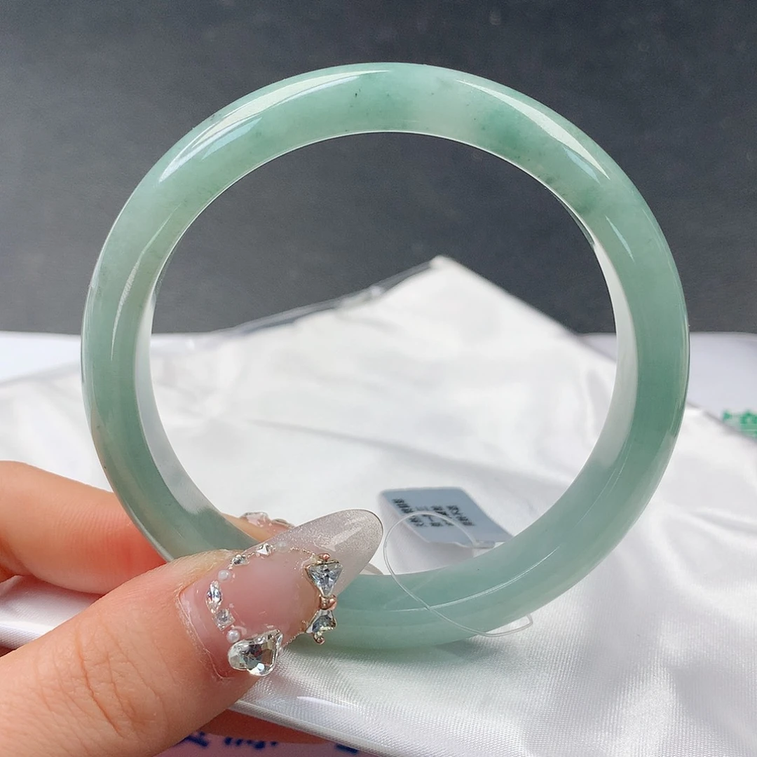 翡翠手镯未镶嵌0019正60