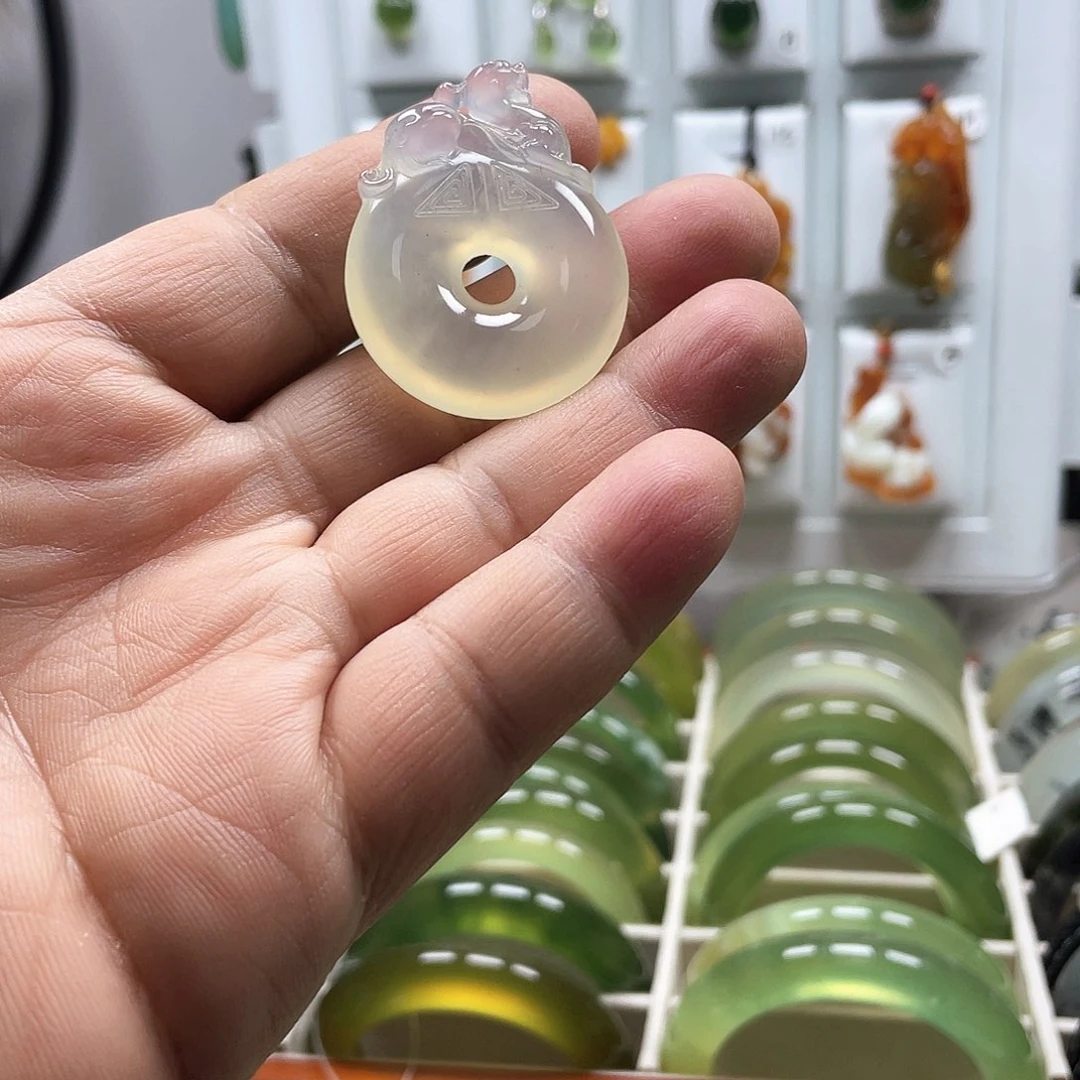 蛇纹石玉合金颈饰