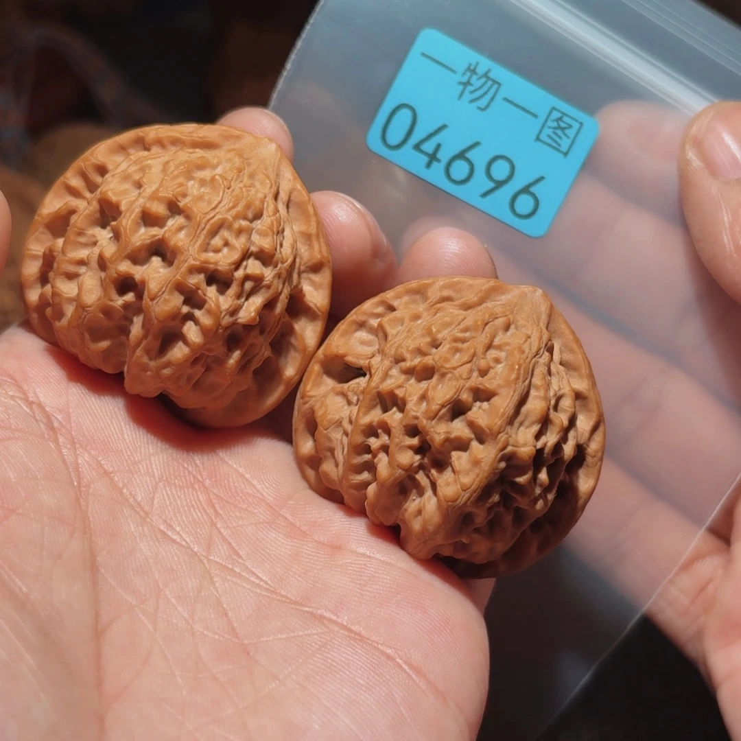 把件文玩核桃金牛