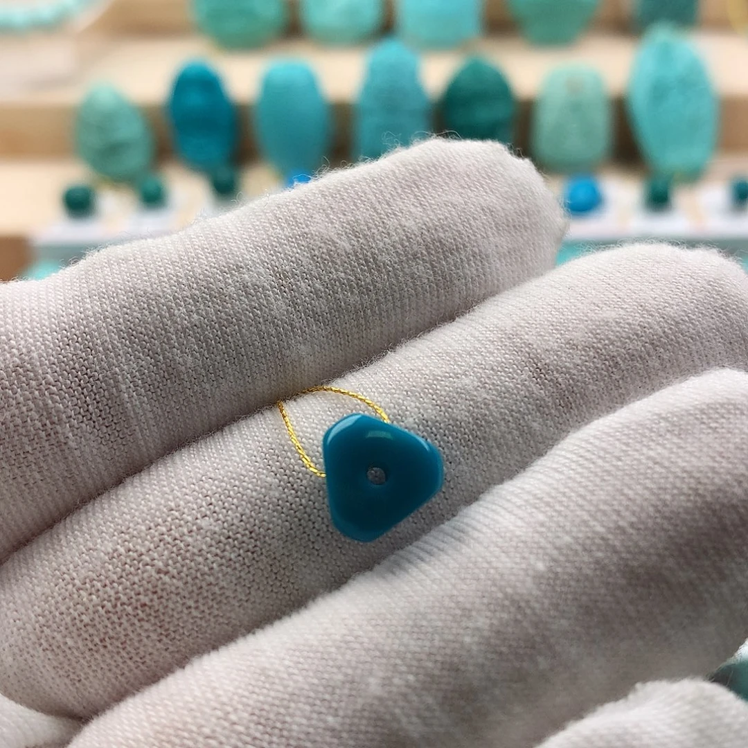 召***魂绿松石未镶嵌配饰