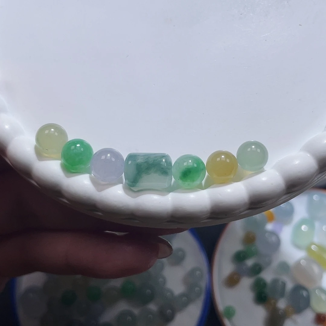 R***y定制翡翠未镶嵌卡7+