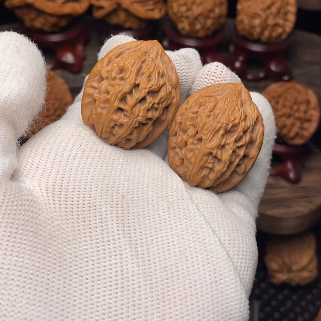 文玩核桃把件秦岭野生山魄系列新品28尖小修