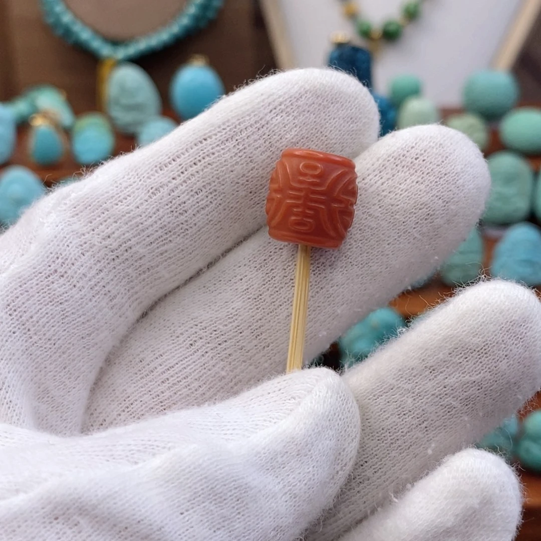 南红玛瑙未镶嵌珠宝奇石