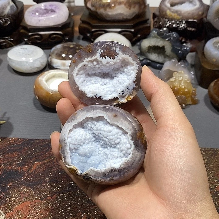 未镶嵌摆件水晶聚宝盆