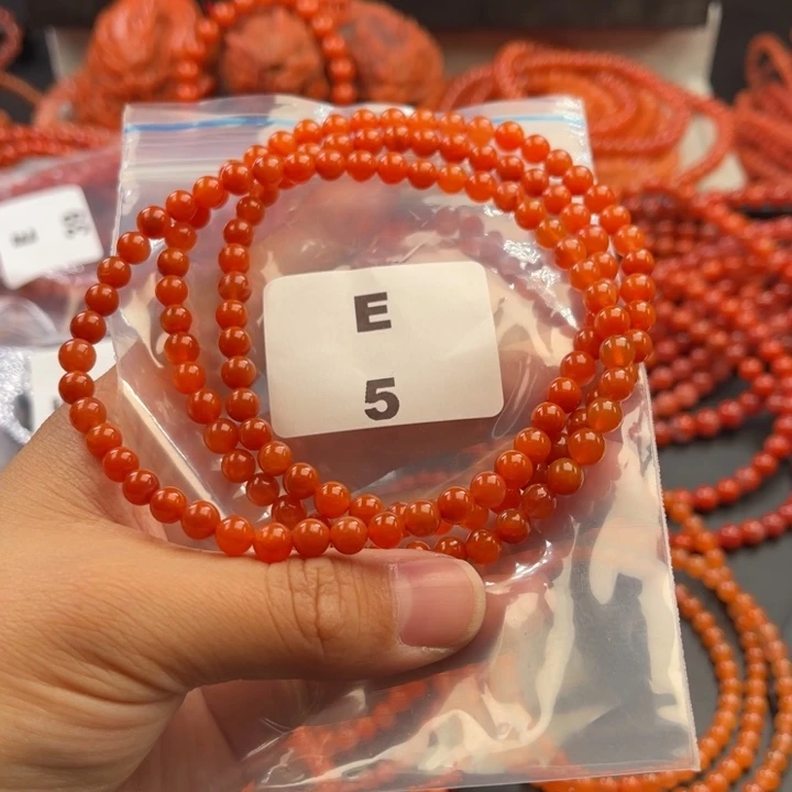 冰***冰南红玛瑙未镶嵌多样性发货默认微瑕称重5mm