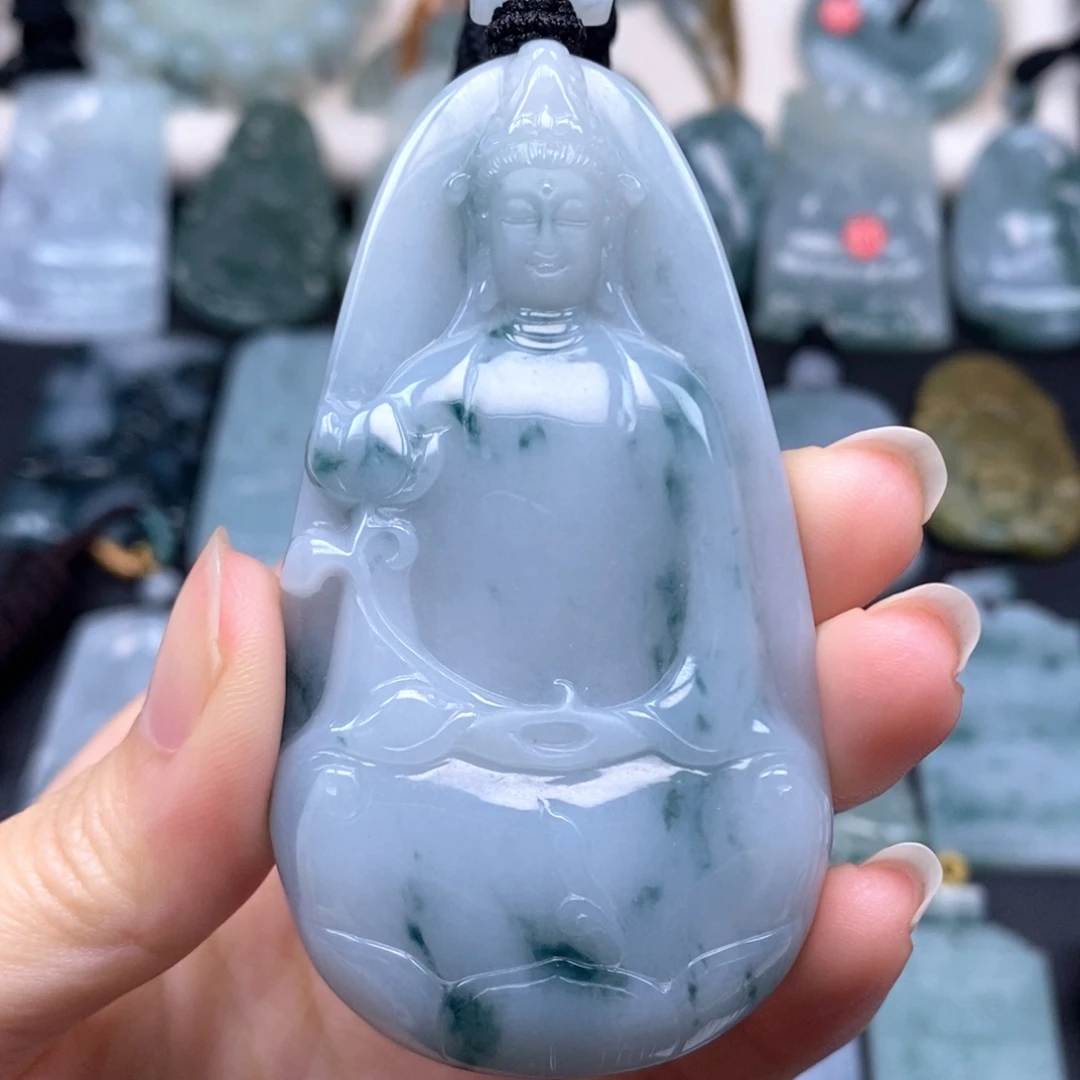 翡翠未镶嵌颈饰素衣