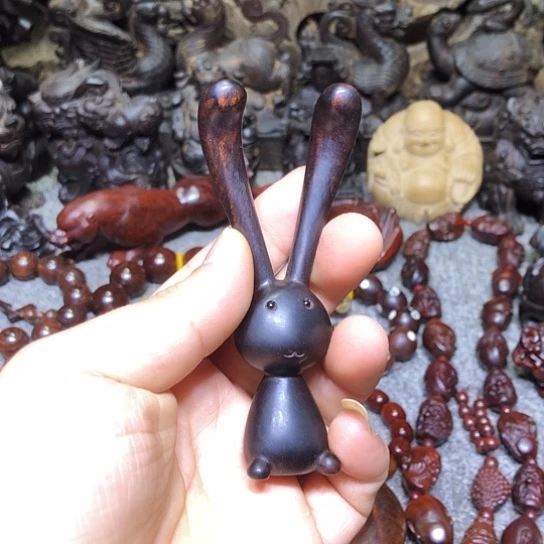 把件小叶紫檀兔爷