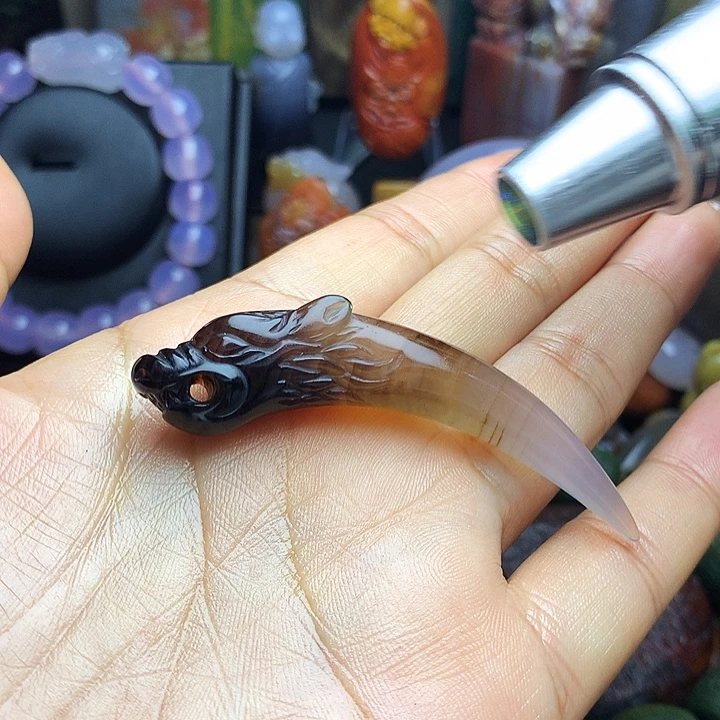 硅化玉未镶嵌吊坠(不含链)玉雕狼牙