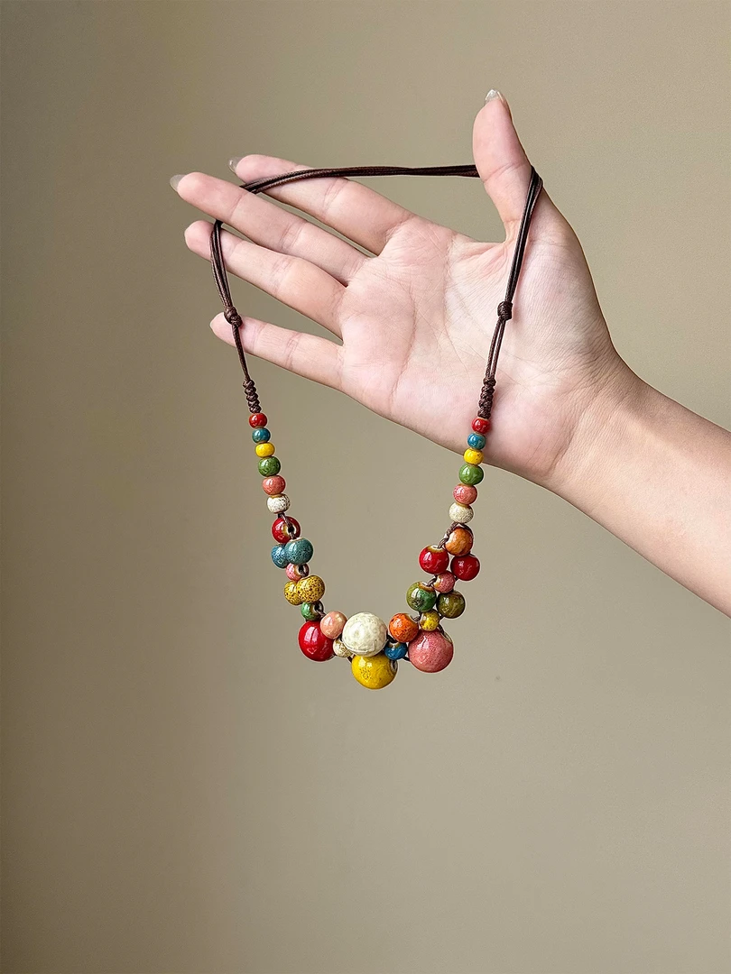 铜布艺项链 民族风彩色陶瓷串珠项链女款新中式锁骨链度假风配饰