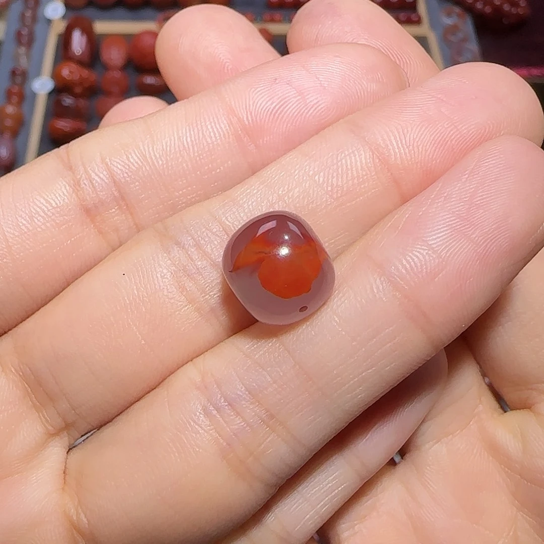 南红玛瑙未镶嵌珠宝奇石出***开