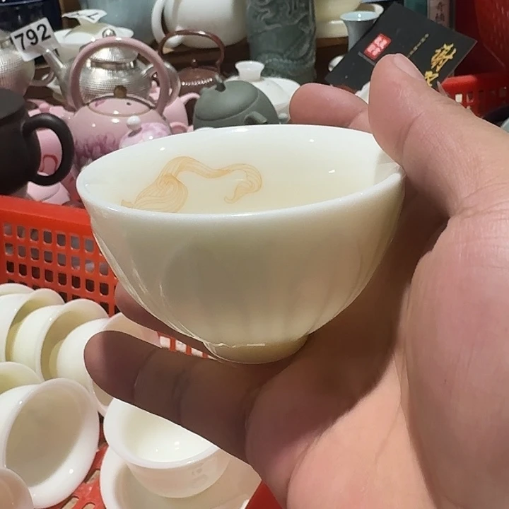 栀***开瑕疵茶具，介意勿拍