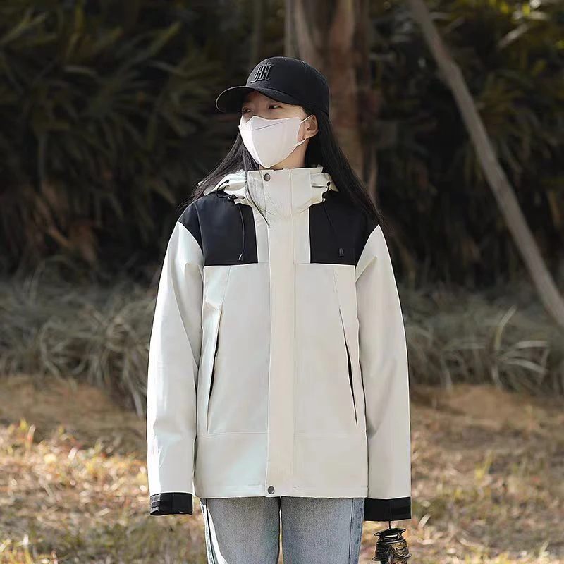 三合一瑜伽冲锋衣女款防风防水透气户外