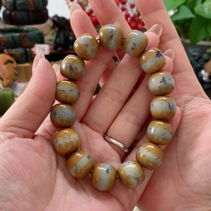 手链未镶嵌透闪石质玉