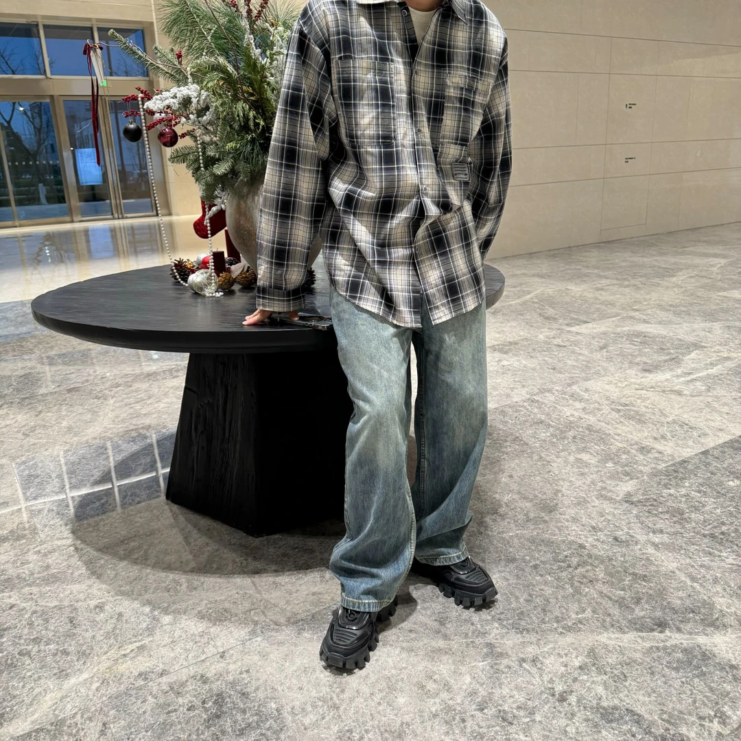 Timeless新款格子破洞贴袋衬衫