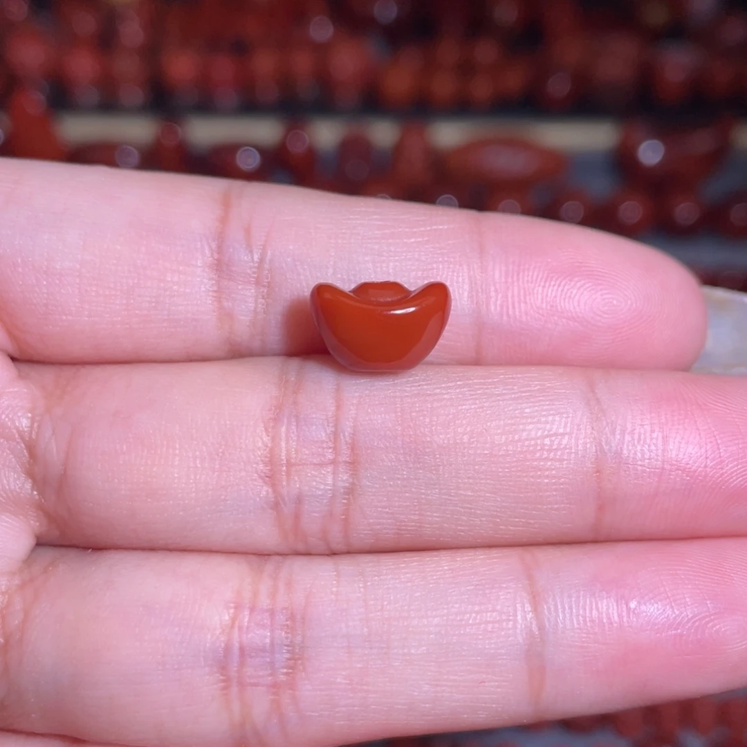 南红玛瑙未镶嵌元宝