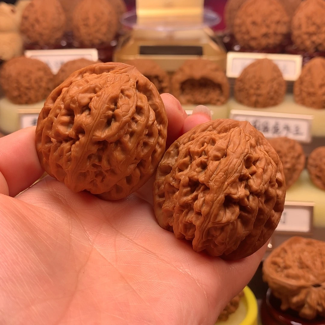 文玩核桃吊坠琅****备红锦鲤